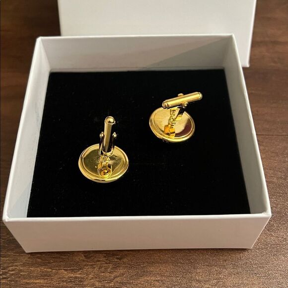 NEW GrandTour Collection Gioielli Italian Cufflink Medusa Set - Picture 3 of 6